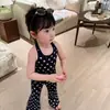 Conjunto de verano de 26 piezas para niñas coreanas: Conjunto de dos piezas para bebés niñas: top sin mangas con cuello halter y pantalones largos, elegante conjunto de top sin mangas y pantalones con estampado de estrellas