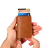 Fabricantes produzem suporte multifuncional para carteira de couro marrom liga de alumínio RFID oculto para cartões de crédito, cartões de transporte, cartões de visita