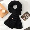 Bufanda Coreana Retro de Cuadros de Color Puro para Mujer en Otoño e Invierno, Versátil, Personalizada, de Alta Gama, Chal Cálido y Bufanda Larga
