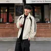 Chaqueta Estilo Primavera y Otoño 2026 Parche de Tres Rayas Moda Casual Retro Versátil Solapa Chaqueta Delgada