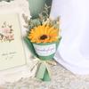 Caja de Regalo de Cosméticos con Labial con Mini Ramo de Flores Secas Hecho a Mano Recuerdo Ramo de Girasoles Día del Maestro