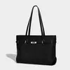 Bolsa Tote de Design de Nicho para Mulheres 2025 Nova Bolsa de Ombro Único Transversal Retro Moda Grande Capacidade Bolsa de Axila para o Dia a Dia