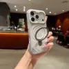Compatible con iPhone 18 Pro Max, funda de teléfono magnética colorida con soporte, cubierta protectora Apple 17 con agujeros transpirables y tacto de piel 15