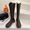 Botas Largas para Mujer Tallas Grandes con Suela Gruesa Ampliada Botas Marrones 2026 Otoño/Invierno Nuevas Botas Cortas con Corte en V Botas de Jinete Botas Largas de Celebridad de Internet