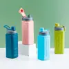 Garrafa de Água Esportiva Portátil de PP de Grau Alimentício para o Verão, Copo para Beber Diretamente, 550/600ml/700ml/800ml