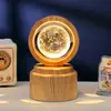 Bola de Cristal Transfronteiriça Base Giratória com Textura de Madeira Luminária Noturna Brilhante Lâmpada do Céu Estrelado 3D Decoração de Mesa Presente Criativo de Feriado
