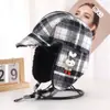 Nuevos Sombreros de Otoño e Invierno para Mujer, Lindos Sombreros Lei Feng de Hello Kitty, Elegantes Sombreros Cálidos a Prueba de Viento para Deportes al Aire Libre y Esquí