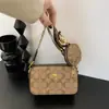 Bolso pequeño de alta gama para mujer, nuevo modelo primavera y otoño 2026, bolso tipo cámara de lujo ligero, bolso versátil y moderno para teléfono móvil, bolso de hombro y cruzado