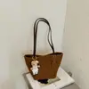 Bolsa Feminina 2026 Estilo Coreano Nova Sensação de Alto Padrão Bolsa Tote de Bolinhas Bolsa de Ombro Único Feminina Bolsa de Braço Bolsa de Grande Capacidade