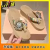 Sandalias de Princesa Florales Chanclas de Suela Gruesa para Mujer 2025 Verano Nuevas de Moda Estilo Vacaciones al Aire Libre Chanclas de Playa para Mujer