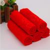 Toalla de Personaje Feliz Roja en Relieve Toalla Cuadrada de Encaje Ultrasónico 2525 Forro Polar Rojo Espesado Productos de Boda