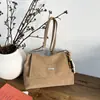 Bolsa Feminina Vintage Escovada de Alta Qualidade 2026 Nova Bolsa de Ombro Casual Feminina com Aba e Corrente Bolsa Tote para o Dia a Dia