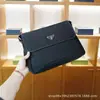 Bolso Mensajero de Nylon Marca P para Viajero Bolso Tote de Nylon Gran Capacidad Cruzado Bolso Vintage Bolso Casual de Hombro Debajo del Brazo