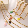 Pulsera Nudosa de Acero Inoxidable Chapado en Oro de 18 Quilates con Colgante de Letra Redondo de Colores Estilo Dulce y Fresco Personalizado Europeo y Americano Joyería para Manos Dopamina