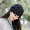 Gorro de Punto Tejido a Mano Estilo Retro con Flores Caladas para Mujer Otoño Borla de Perlas Gorro de Punto Delgado Estilo Étnico