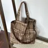 Bolso de Lona a Cuadros Retro, Estilo Perezoso, Casual y Versátil, Bolso de Hombro de Lana de Gran Capacidad, Bolso para Estudiantes Universitarios para Ir a Clase