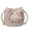 Bolsa Balde Transversal com Laço de Design Nicho High-End para Mulheres 2025 Nova Tendência Primavera e Verão Bolsa de Ombro Versátil