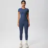 Conjunto deportivo de dos piezas para mujer, pantalones deportivos de tiro alto, ajustados, manga corta, estilo 'scrub' europeo y americano, para yoga