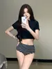 Conjunto de Traje de Baño de Tres Piezas para Mujer con Espalda Descubierta, Estilo Puro Deseo, Rayas Sexy Caladas, Nuevo Traje de Baño Caliente para Chica, Adelgazante, para Aguas Termales