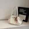 Bolsa Coreana de Nicho Grande Capacidade Feminina Fosca Tote Bag Versátil para o Dia a Dia Bolsa de Axila Moda Retro Bolsa de Ombro