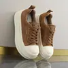 Novos sapatos de plataforma estilo coreano para outono para estudantes, modelo 2026, que aumentam a altura, bico redondo, sola grossa, sapatos casuais para mulheres baixinhas, com cadarço, confortáveis