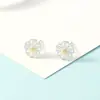 Aretes de Flores para Mujer, Estilo Japonés y Coreano, Aretes Sencillos y Artísticos de Flor de Rosa Hueca, Delicados y Elegantes Accesorios para Orejas para Mujer