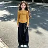 Ropa infantil para niña 2026 otoño nuevo estilo, conjunto casual de otoño con cárdigan con cremallera estampado de letras para niños medianos y grandes y pantalones de pierna ancha