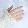 Selección de Arte Anillo Liso de Zirconia Diseño de Moda Estilo Coreano para Mujer Anillo Delgado de Doble Capa Suspendido con Diamante Redondo como de Primavera