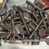 Venta al por mayor desde la fábrica de origen: Peine de masaje de sándalo con pequeñas imperfecciones, peine con cojín de aire, peine de masaje de meridianos del cuero cabelludo, unisex
