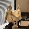 Bolsa de textura de alta qualidade para mulheres 2024 Nova bolsa de corrente Bolsa de ombro da moda Bolsa de axila para mulheres Bolsa transversal versátil Bolsa de bolinho