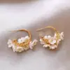 Pendientes Blancos con Forma de C para Mujer, Pendientes de Lujo de Gama Alta, Nuevos Populares 2026 Accesorios para Orejas Únicos y Hermosos al por Mayor