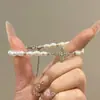 Pulseira Flor Pérola Totalmente Cravejada Estilo Novo Francês para Mulheres, Pulseira Cruz Doce Exquisita Brilhante de Nicho