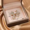 Broche de Lapela Novo Estilo Fivela Anti-Exposição Broche de Laço com Strass para Mulheres Estilo Japonês Ins Tendência Personalizado Broche de Fixação para Roupas