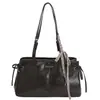 Bolsa tote plissada retrô da moda para mulheres, novo modelo 2025, bolsa de ombro de grande capacidade com textura de luxo leve, bolsa de axila