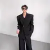 Jaqueta de Terno Preta de Alta Qualidade Francesa com Cintura Marcada, Silhueta Estereoscópica e Ombreiras para Homem, na Moda Outono, Casual Tendência
