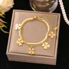 Nuevo Pulsera de Acero de Titanio que No se Desvanece, Moderna y Versátil, Popular en Transmisiones en Vivo, Joyería Exquisita de Alta Gama para Mujer en Oro de 18 Quilates