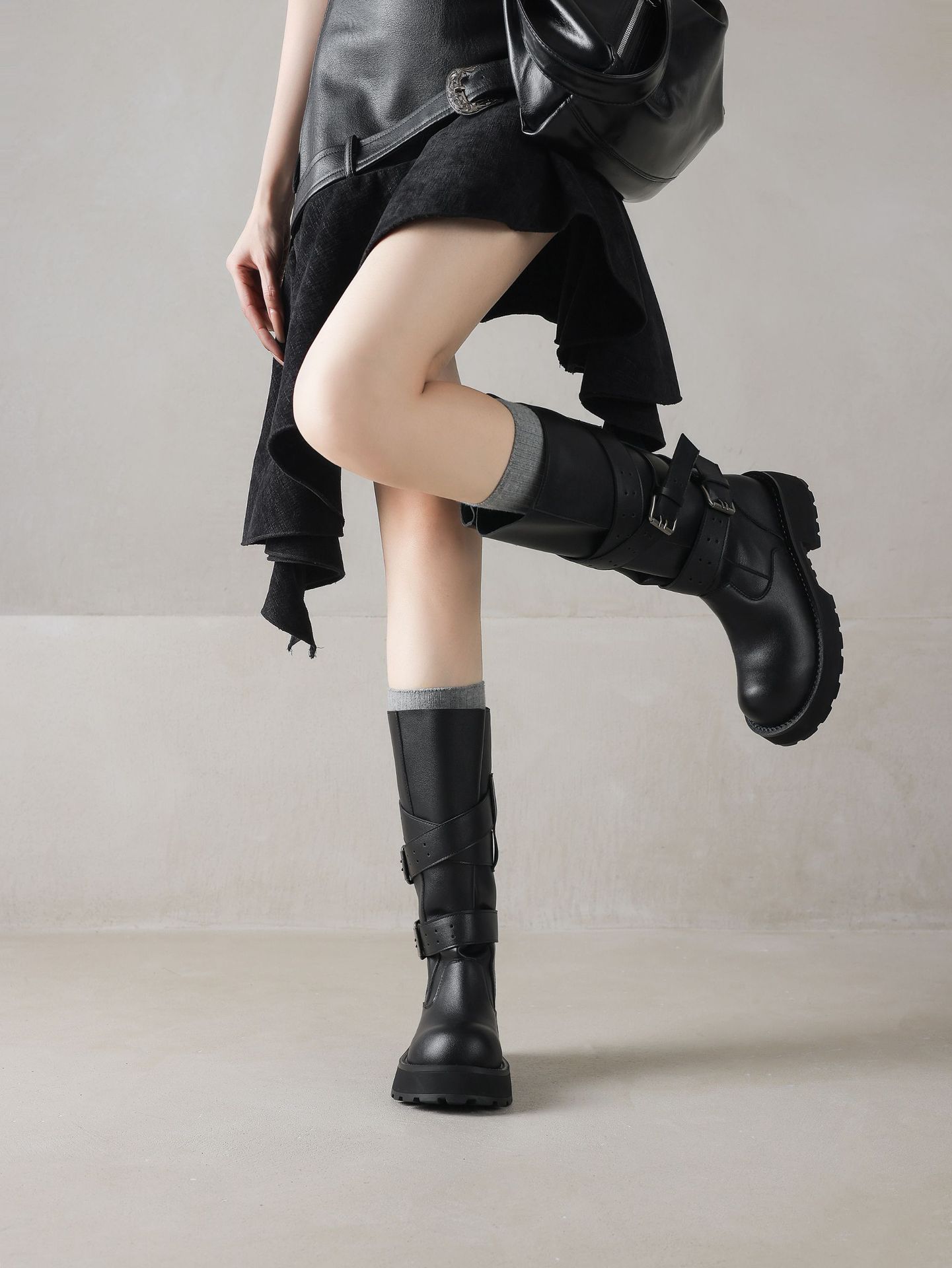 ZXZX9969_3_092528_13.jpg