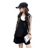 Conjunto de Shorts e Colete para Meninas Estilo Verão 2025 Crianças de Tamanho Médio e Grande Sem Mangas Casual Estilo Preppy Top com Capuz Conjunto de Duas Peças