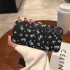 Capa de celular com padrão floral azul artístico para Samsung S23 Ultra, recortes precisos, cobertura total, capa macia de TPU anti-queda