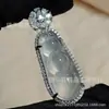 Atacado Pingente Feijão da Sorte Banhado a Prata Inlaid Calcedônia Branco Gelo Ágata Feijão das Quatro Estações Colar de Jade Pingente de Jade Fornecimento ao Vivo