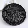 Cine y televisión alrededor de Europa y Estados Unidos nueve grandes familia Targaryen dragón de tres cabezas Stark collar con cabeza de lobo colgante de comercio exterior transfronterizo