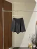 HOO Nuevo Otoño Temprano Francés Corte Tridimensional Pliegues Gama Alta Simple Perezoso Commute Versátil Pantalones Falda KA6215