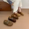 Zapatos de moda estilo mula, de suela gruesa, corte bajo, modelo 2026, con hebilla de cinturón, diseñados tanto para interiores como para exteriores, con un tacón oculto para mayor altura y un nuevo diseño de suela gruesa