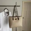 Otoño 2026 Nuevo Bolso de Mano Tote Bolso de Hombro Bolso de Axila Casual Elegante para el Trabajo Texturizado Simple Estilo Coreano