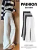 Calças pantalona brancas para mulheres, novo estilo outono e inverno 2026, emagrecem para baixinhas, calças de moletom forradas com fleece, calças esportivas para baixinhas