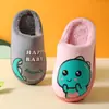 Nuevas Pantuflas de Algodón 2025 para Niños de 3 a 10 Años Dibujos Animados de Dinosaurios Hogar Interior Antideslizantes Suela Gruesa Zapatos de Piso para Niños y Niñas