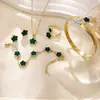 Conjunto de Joias de Trevo de Cinco Folhas Mais Vendido Transfronteiriço para Mulheres, Colar Simples de Flor da Sorte Esmaltada, Conjunto Versátil de 5 Peças com Pulseira e Brincos