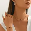 Set de Collar para Mujer Estilo Nuevo Europeo y Americano Pendientes con Diseño Geométrico Cuadrado Incrustado de Pedrería Joyería Versátil de Alta Gama Set de 4 Piezas