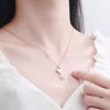Singapur Nicho Zircón Blanco Fritilaria Llave Collar Collar Mujer Moda Lujo Ligero Diamante Flash Colgante de Llave Cadena de Collar