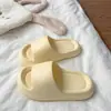 Sandálias de Dedo Antiderrapantes Inodoras com Sola Grossa de EVA para Casa e Exterior, Sandálias Simples de Moda Versátil Estilo Ins com Sensação Macia para Mulheres